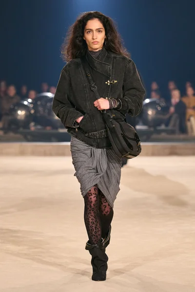 Look 47